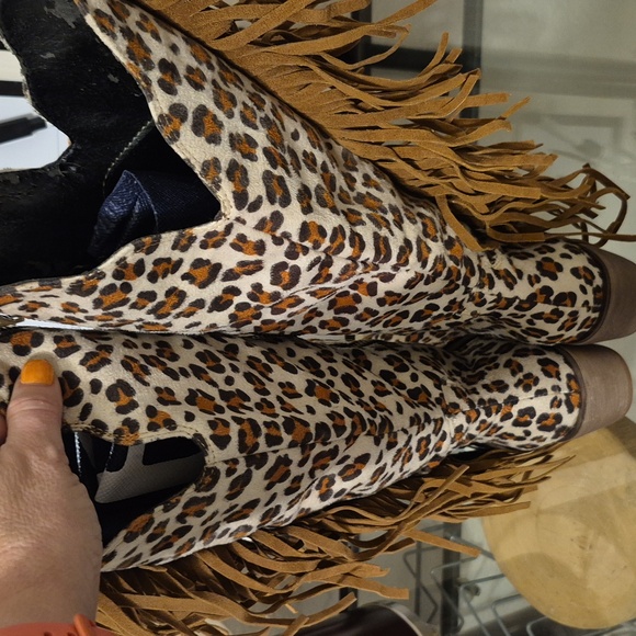 Leopard Print Fringe Cowboy Boots Please Look At All Pictures - Picture 6 of 8